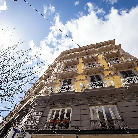 Πανσιόν Le 4 Stagioni Dante's H Centro, By Clapa Group