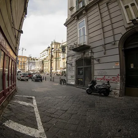 Le 4 Stagioni Dante's H Centro, By Clapa Group 2* Napoli