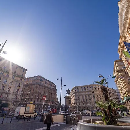 Le 4 Stagioni Dante's H Centro, By Clapa Group