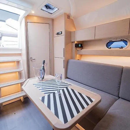 Le 4 Stagioni Dante's H Centro, By Clapa Group Penzion 2*