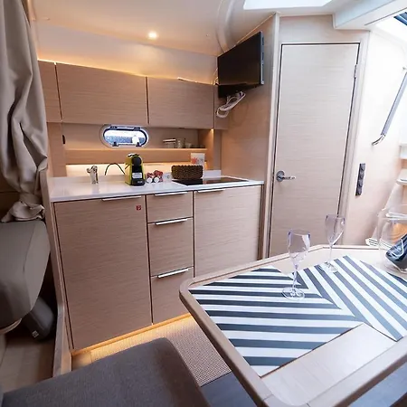 Maison d'hôtes Le 4 Stagioni Dante's H Centro, By Clapa Group 3*