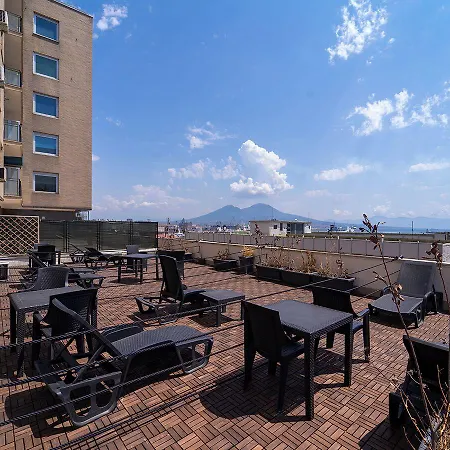 Le 4 Stagioni Dante's H Centro, By Clapa Group