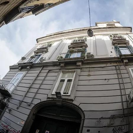 Le 4 Stagioni Dante's H Centro, By Clapa Group Penzion