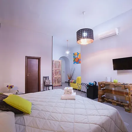 Le 4 Stagioni Dante's H Centro, By Clapa Group Penzion Neapol