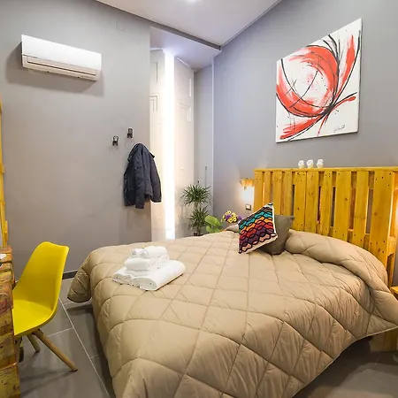 Le 4 Stagioni Dante's H Centro, By Clapa Group Penzion 2*